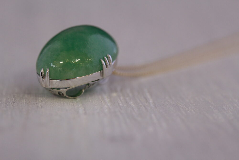 翡翠の指輪をネックレスへ