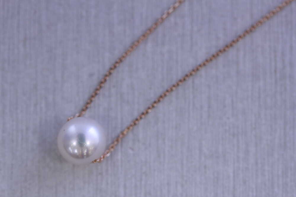 パールの指輪からネックレスへ