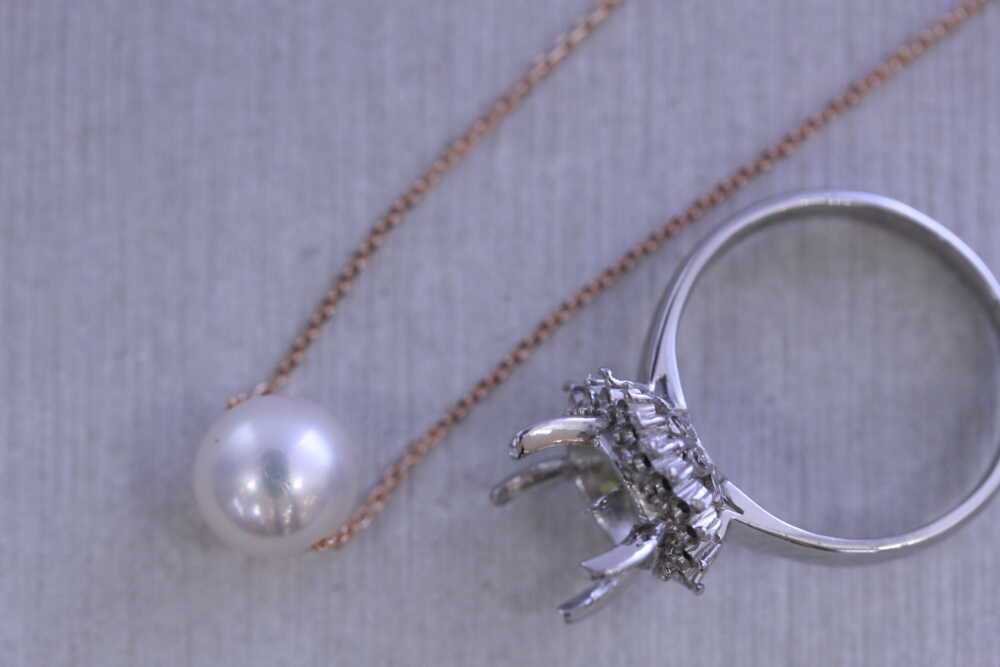 パールの指輪をネックレスに