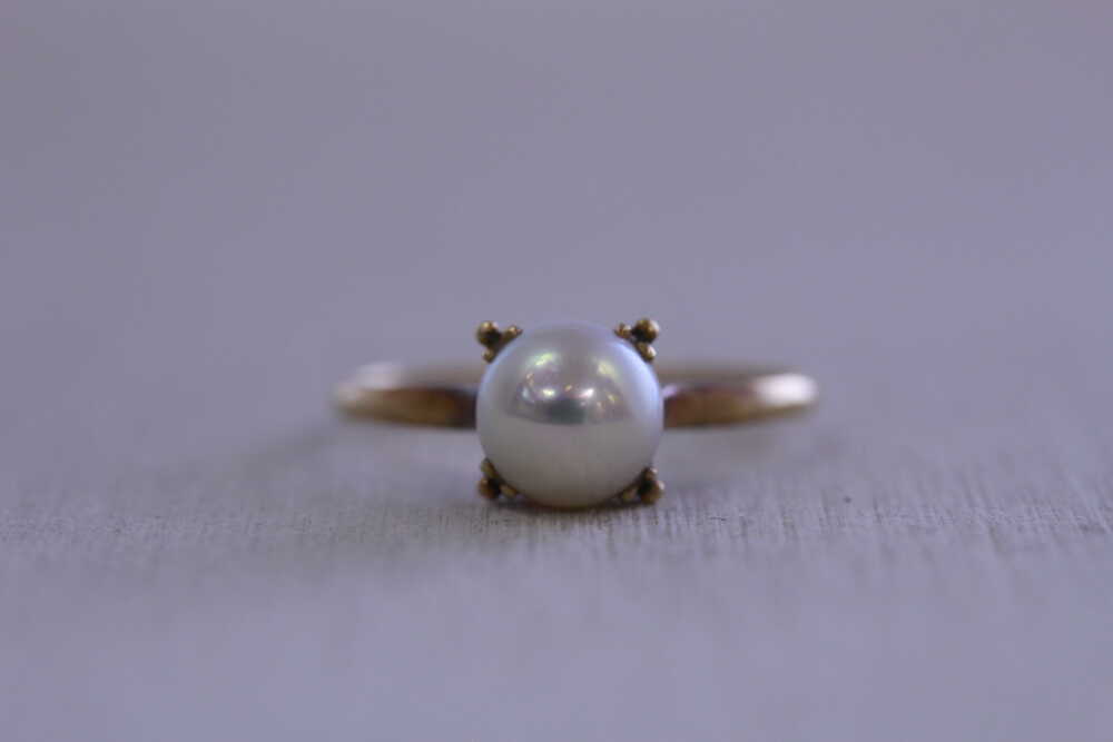 いろいろなパールでネックレスに