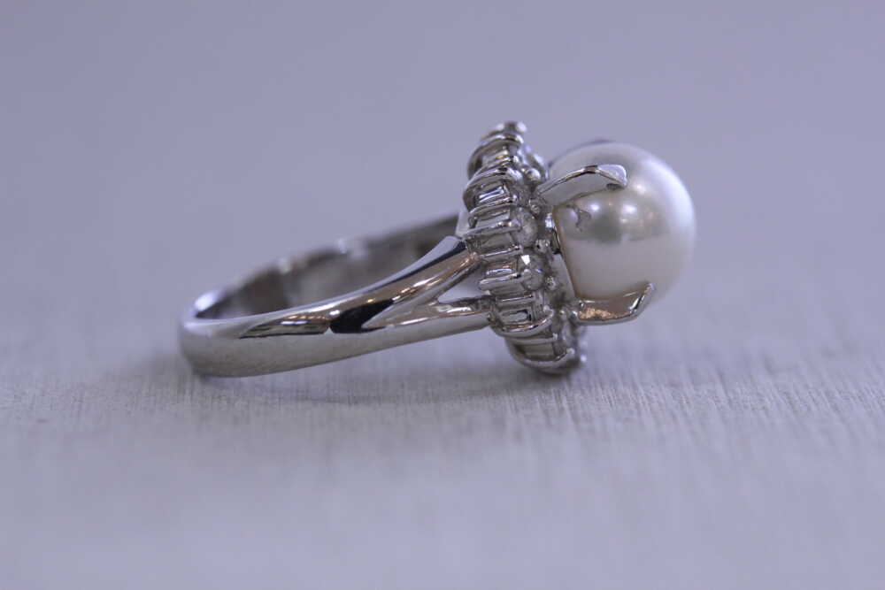 パールの指輪からネックレスへ