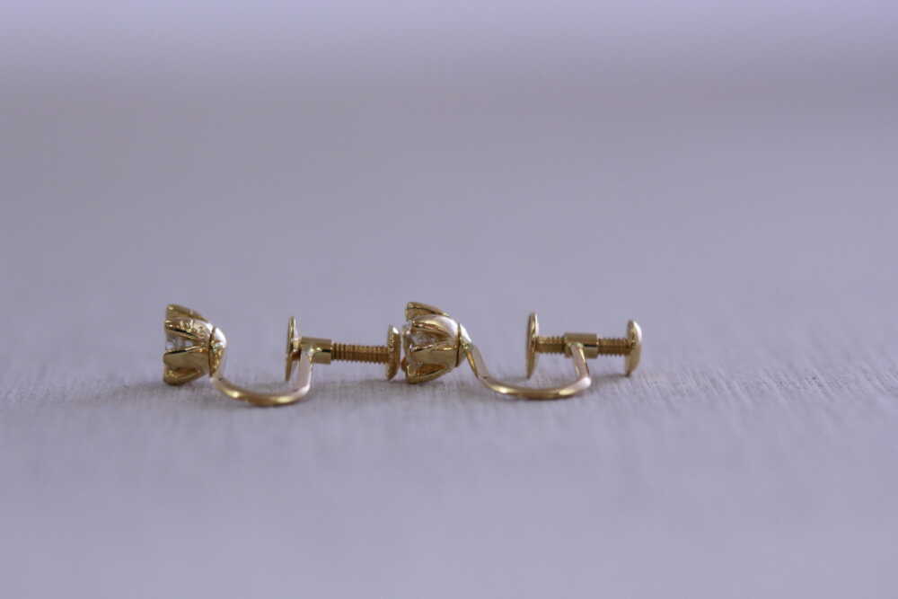 ダイヤのイヤリングをピアスに