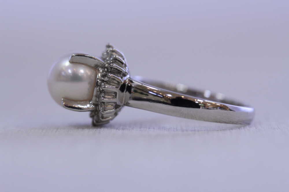 パールの指輪からネックレスへ