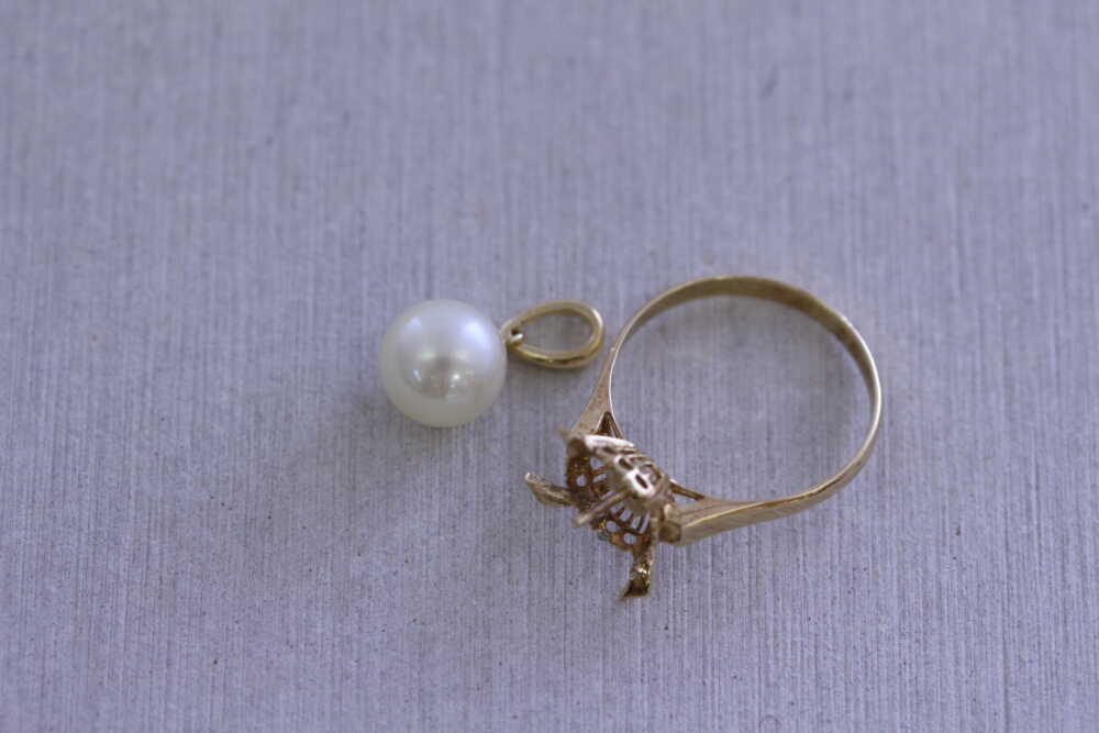 パールの指輪をネックレスチャームへ