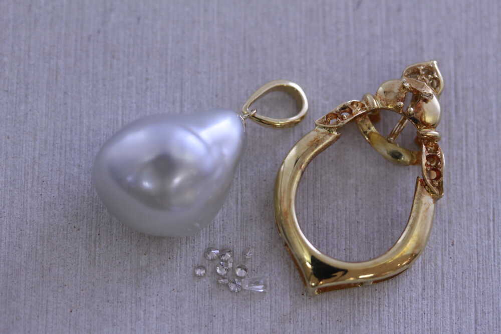 シンプルなトップに加工