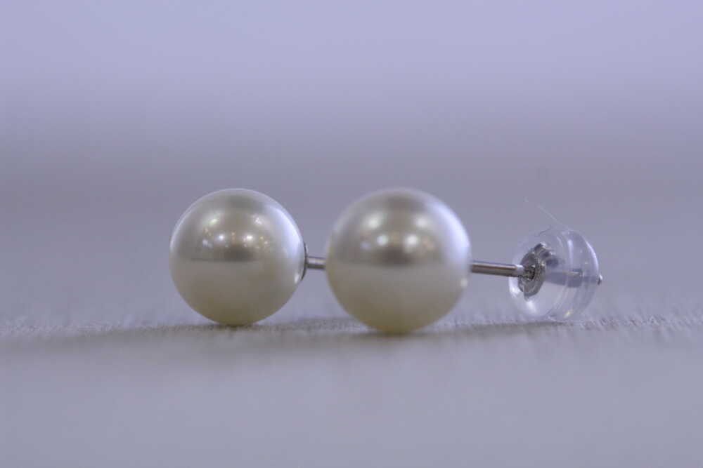パールのイヤリングをピアスに変更