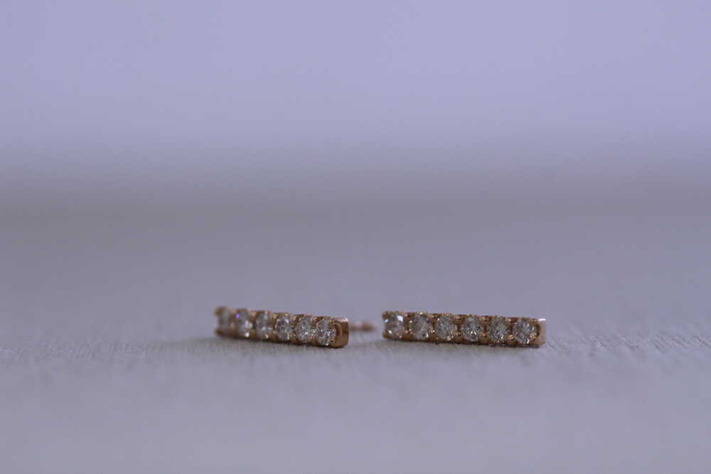 ダイヤのルースからピアスへ