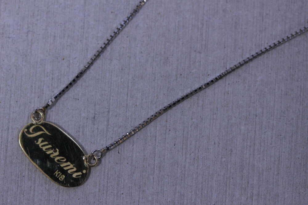 祖父の形見の指輪を溶かしてネックレスに