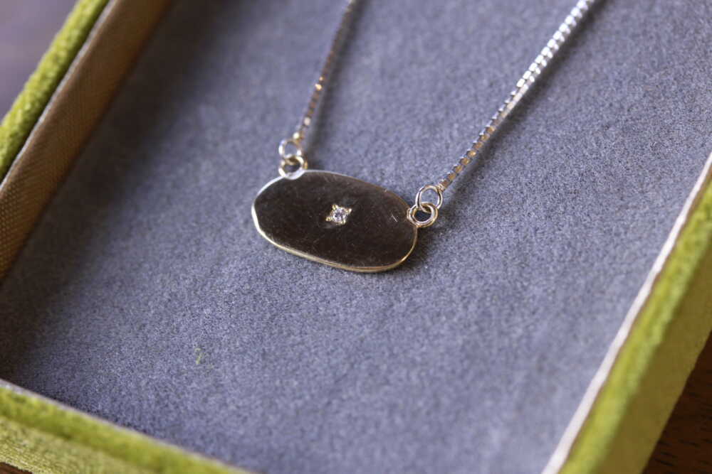 祖父の形見の指輪を溶かしてネックレスに