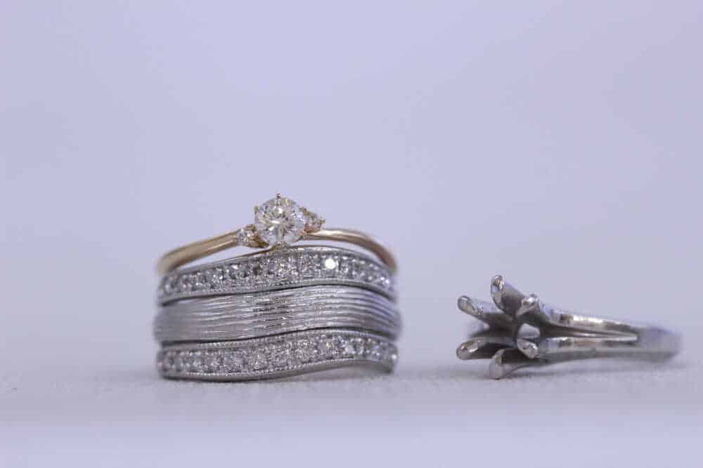 6本爪の婚約指輪を新しいデザインへ