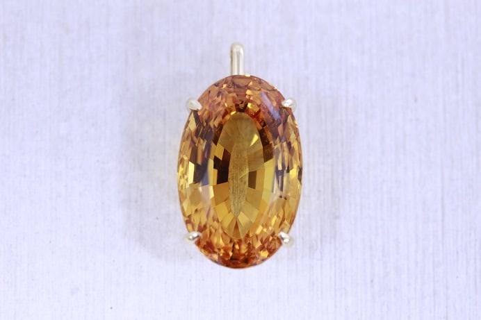 指輪からネックレストップにリメイク