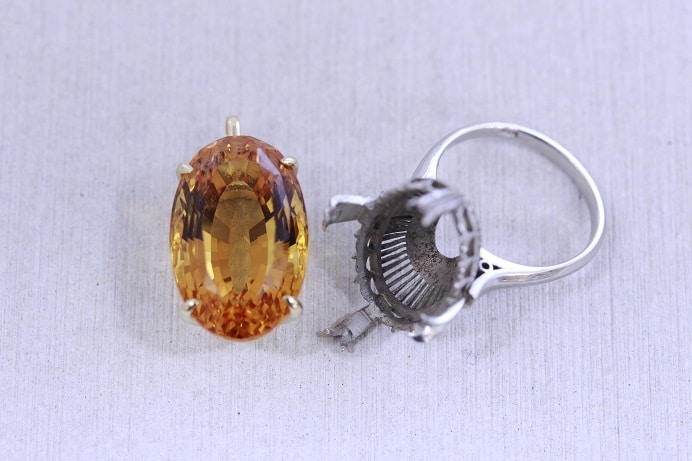 指輪のシトリンをネックレストップに