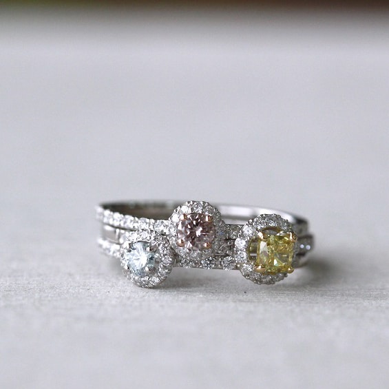 
カラーダイモンドとりまき指輪