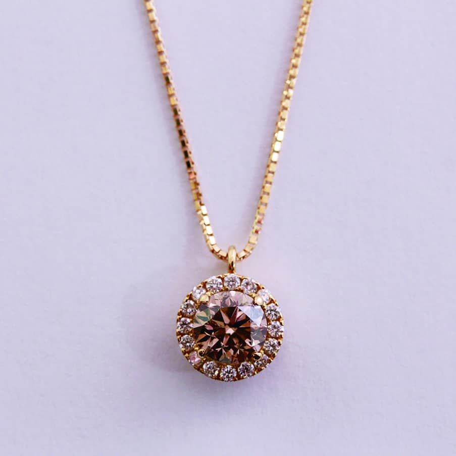 
ブラウントリマキネックレス