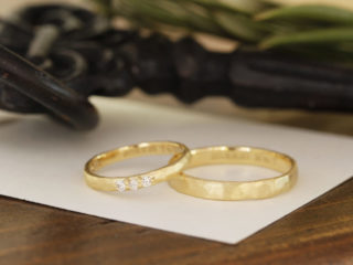エルドーオリジナルの結婚指輪「シュシュ」