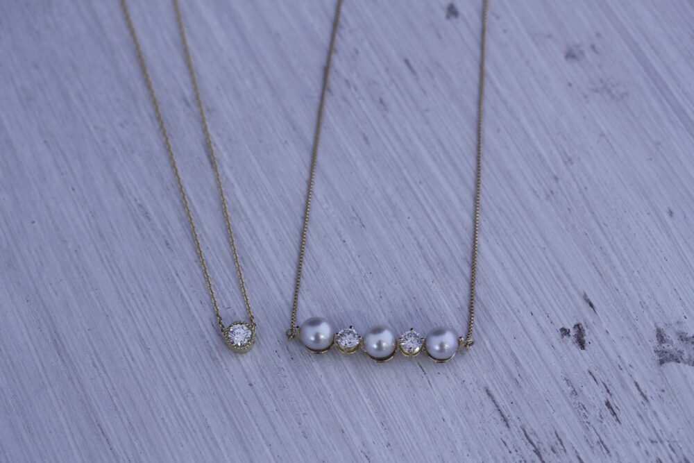 ダイヤのルースと真珠で普段づかいのネックレス